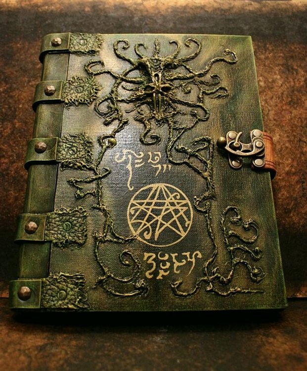 necronomicon.thumb.jpg.65e9c84568ca6e6b59ff6e575e9818b9.jpg
